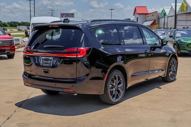 2024 Chrysler Pacifica PACIFICA TOURING L AWD