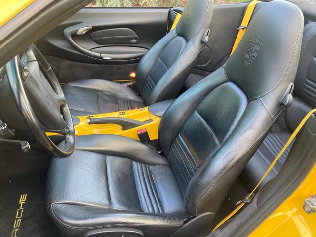 2001 Porsche 911 Carrera
