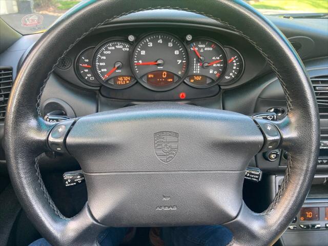 2001 Porsche 911 Carrera