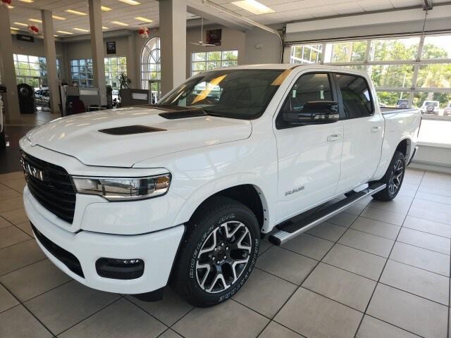 2025 RAM Ram 1500 RAM 1500 LARAMIE CREW CAB 4X4 57 BOX