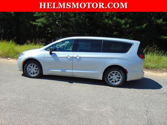 2024 Chrysler Pacifica PACIFICA TOURING L