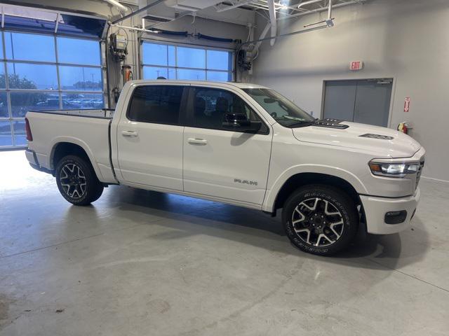 2025 RAM Ram 1500 RAM 1500 LARAMIE CREW CAB 4X4 57 BOX