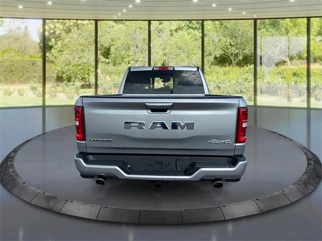 2025 RAM Ram 1500 RAM 1500 BIG HORN CREW CAB 4X4 64 BOX