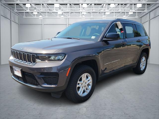 2023 Jeep Grand Cherokee Laredo 4x4