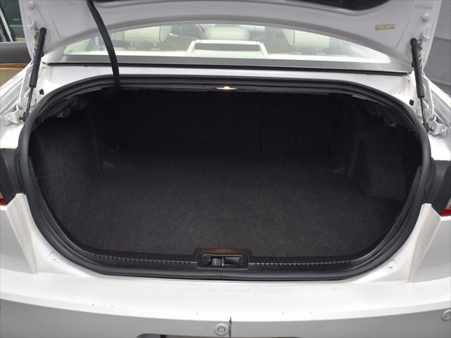 2012 Lincoln MKZ Base