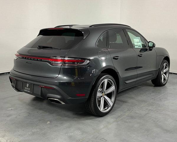 2024 Porsche Macan AWD