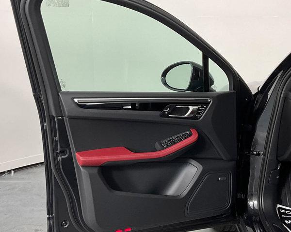 2024 Porsche Macan AWD