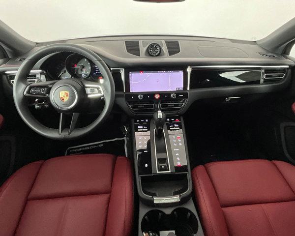 2024 Porsche Macan AWD