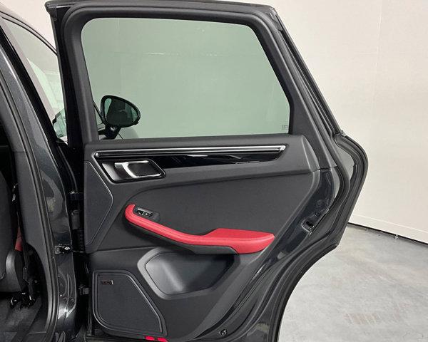 2024 Porsche Macan AWD