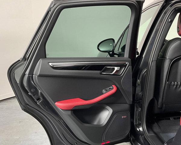 2024 Porsche Macan AWD