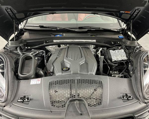 2024 Porsche Macan AWD