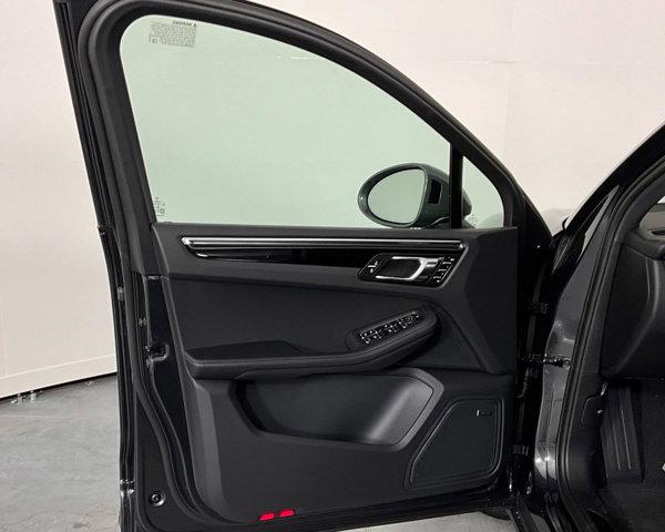 2024 Porsche Macan T
