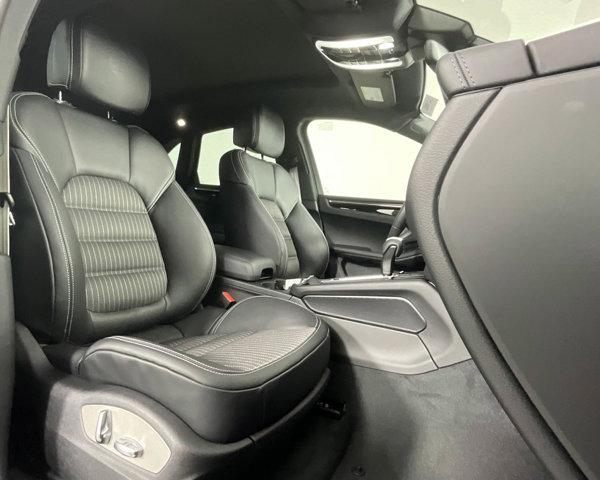 2024 Porsche Macan T