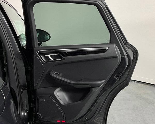 2024 Porsche Macan T