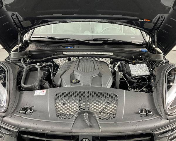 2024 Porsche Macan T
