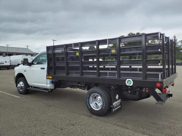 2024 RAM Ram 3500 Chassis Cab RAM 3500 TRADESMAN CHASSIS REGULAR CAB 4X4 84 CA