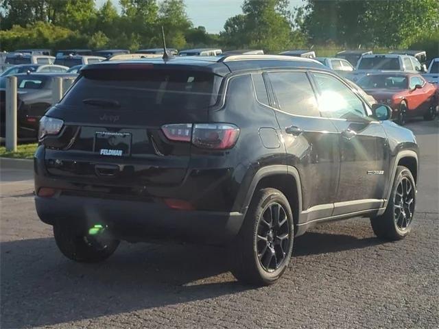 2024 Jeep Compass COMPASS LATITUDE 4X4