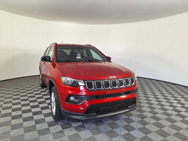 2024 Jeep Compass COMPASS LATITUDE 4X4