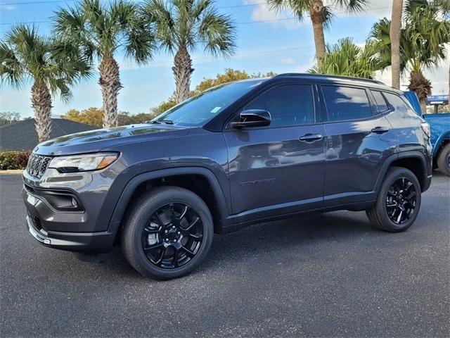 2024 Jeep Compass COMPASS LATITUDE 4X4