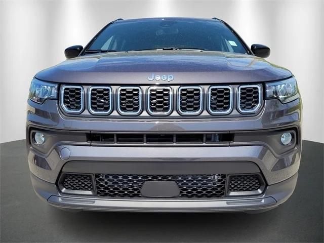 2024 Jeep Compass COMPASS LATITUDE 4X4