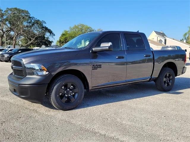 2024 RAM Ram 1500 Classic RAM 1500 CLASSIC TRADESMAN CREW CAB 4X2 57 BOX