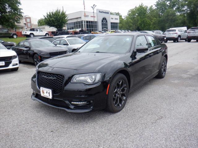 2022 Chrysler 300 Touring L AWD