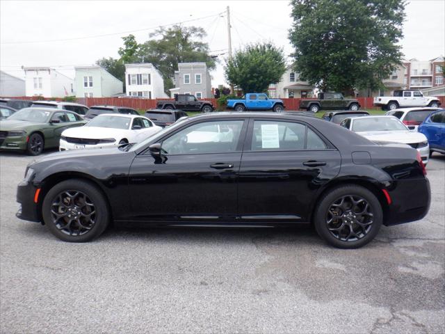 2022 Chrysler 300 Touring L AWD