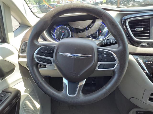 2021 Chrysler Voyager LX