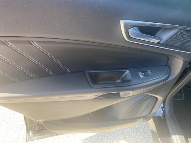 2022 Ford Edge ST