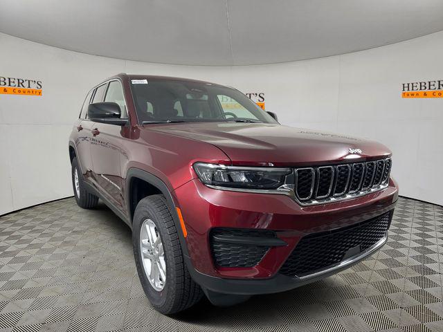 2024 Jeep Grand Cherokee GRAND CHEROKEE LAREDO 4X2