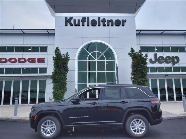 2024 Jeep Grand Cherokee GRAND CHEROKEE LAREDO X 4X4