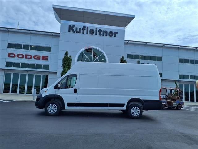 2024 RAM Ram ProMaster RAM PROMASTER 3500 SLT CARGO VAN SUPER HIGH ROOF 159 WB EXT