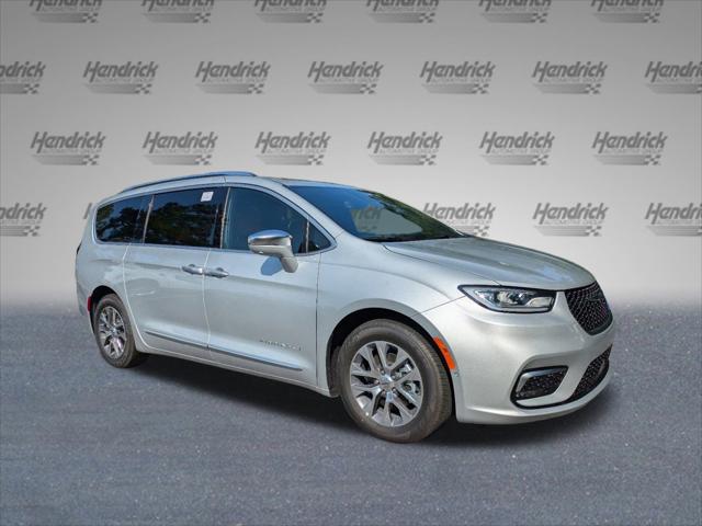 2024 Chrysler Pacifica Hybrid PACIFICA PLUG-IN HYBRID PINNACLE