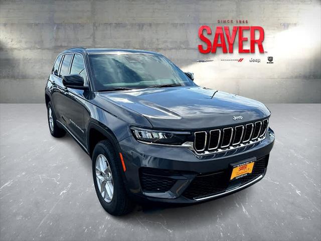 2024 Jeep Grand Cherokee GRAND CHEROKEE LAREDO X 4X4