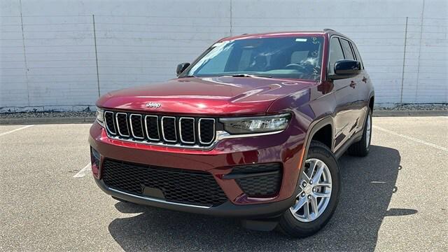 2024 Jeep Grand Cherokee GRAND CHEROKEE LAREDO X 4X4