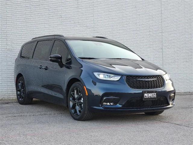 2024 Chrysler Pacifica PACIFICA TOURING L