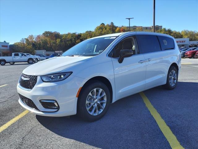 2024 Chrysler Pacifica PACIFICA TOURING L AWD