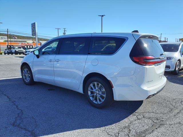 2024 Chrysler Pacifica PACIFICA TOURING L AWD