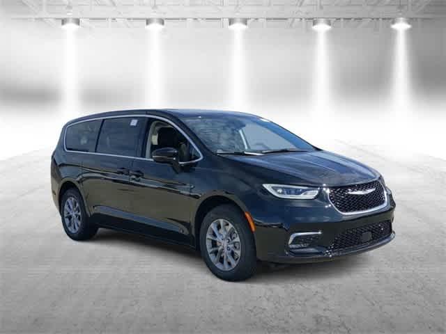 2024 Chrysler Pacifica PACIFICA TOURING L AWD