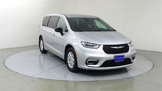 2024 Chrysler Pacifica PACIFICA TOURING L AWD