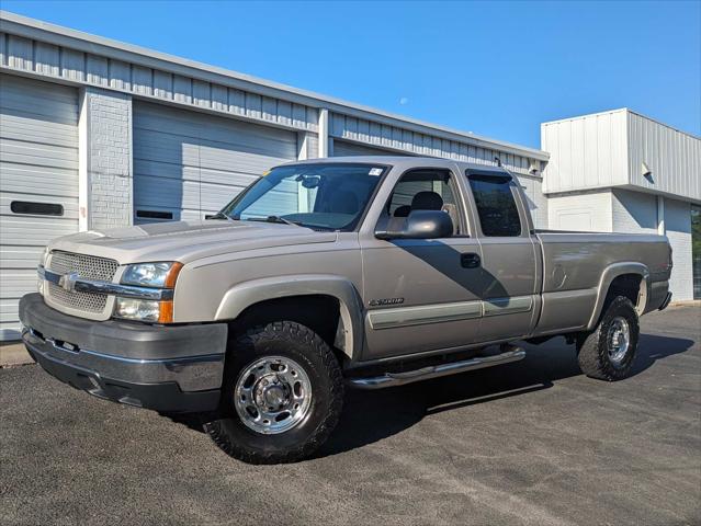 2004 Chevrolet Silverado 2500HD LS