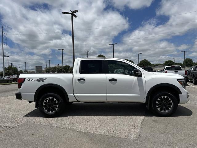 2023 Nissan TITAN Crew Cab PRO-4X 4x4