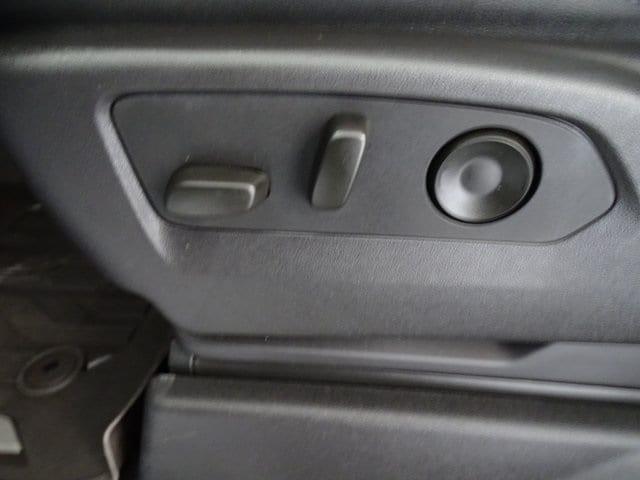 2024 GMC Sierra 3500HD 4WD Crew Cab Standard Bed SLT