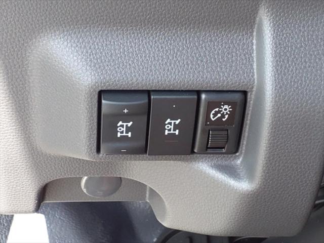 2025 Isuzu NRR Unknown