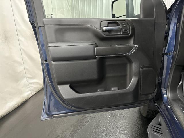 2023 GMC Sierra 3500HD 4WD Crew Cab Standard Bed AT4