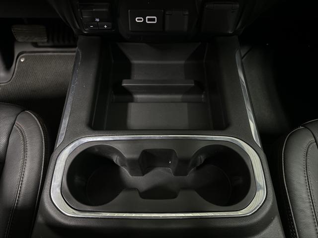 2023 GMC Sierra 3500HD 4WD Crew Cab Standard Bed AT4