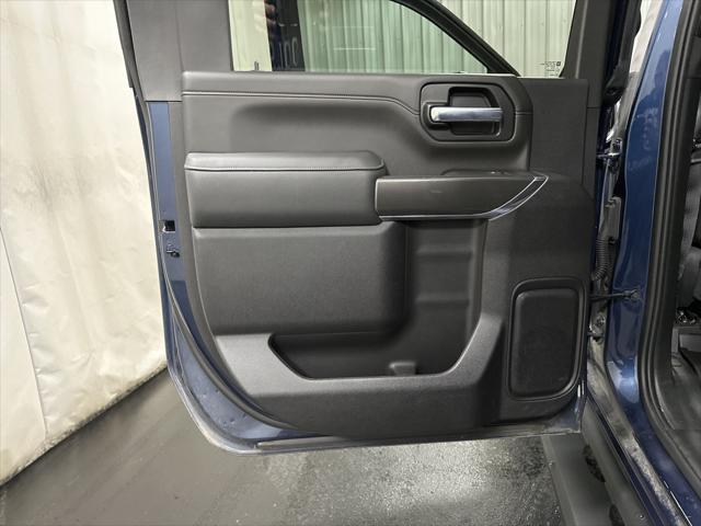 2023 GMC Sierra 3500HD 4WD Crew Cab Standard Bed AT4