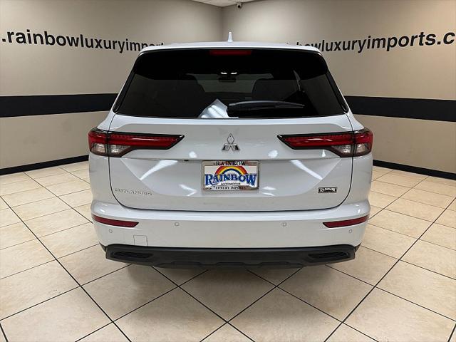 2024 Mitsubishi Outlander ES 2.5 2WD