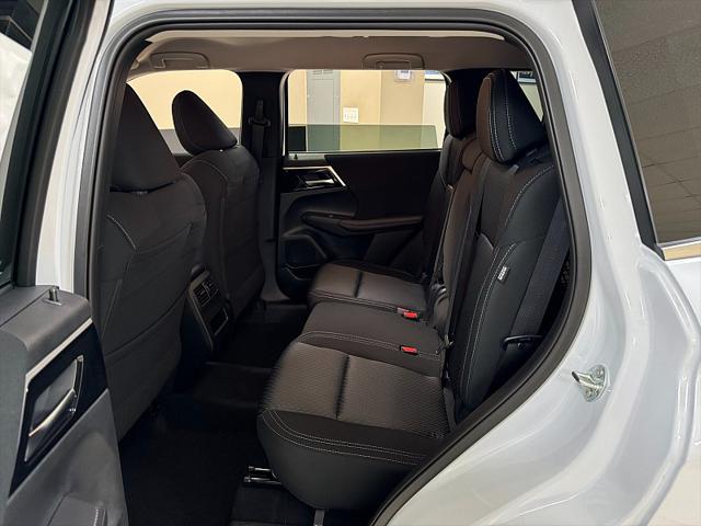 2024 Mitsubishi Outlander ES 2.5 2WD