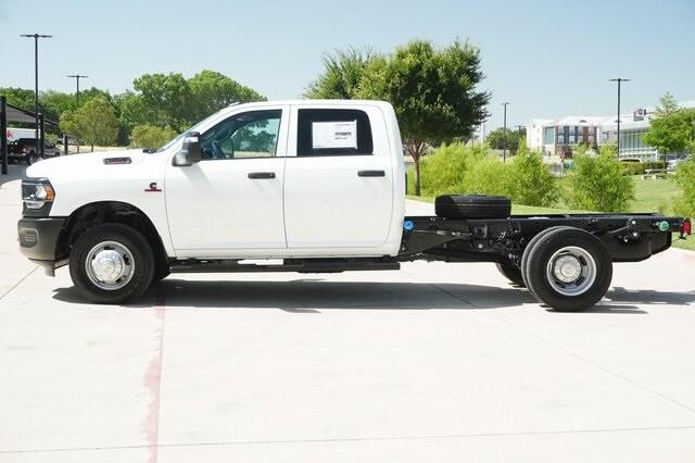 2024 RAM Ram 3500 Chassis Cab RAM 3500 TRADESMAN CREW CAB CHASSIS 4X4 60 CA